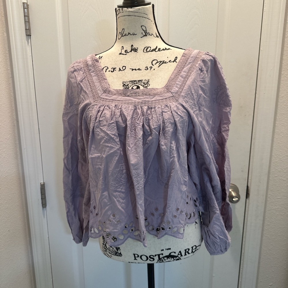 Universal Thread Boho Embroidered Square-Neck Peasant Top - Light purple